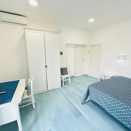 Sky - Immobilevante Guest house *