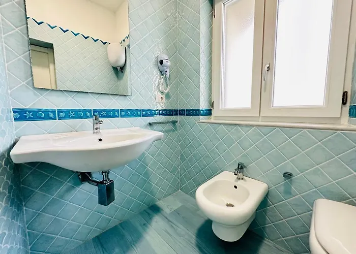 Sky - Immobilevante 3* Ponza